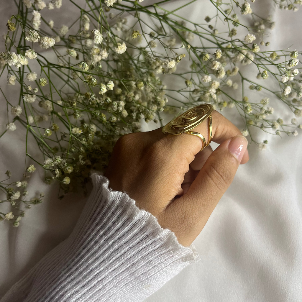 ETERNA SPIRAL RING