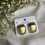 GOLDEN CUBE STUDS
