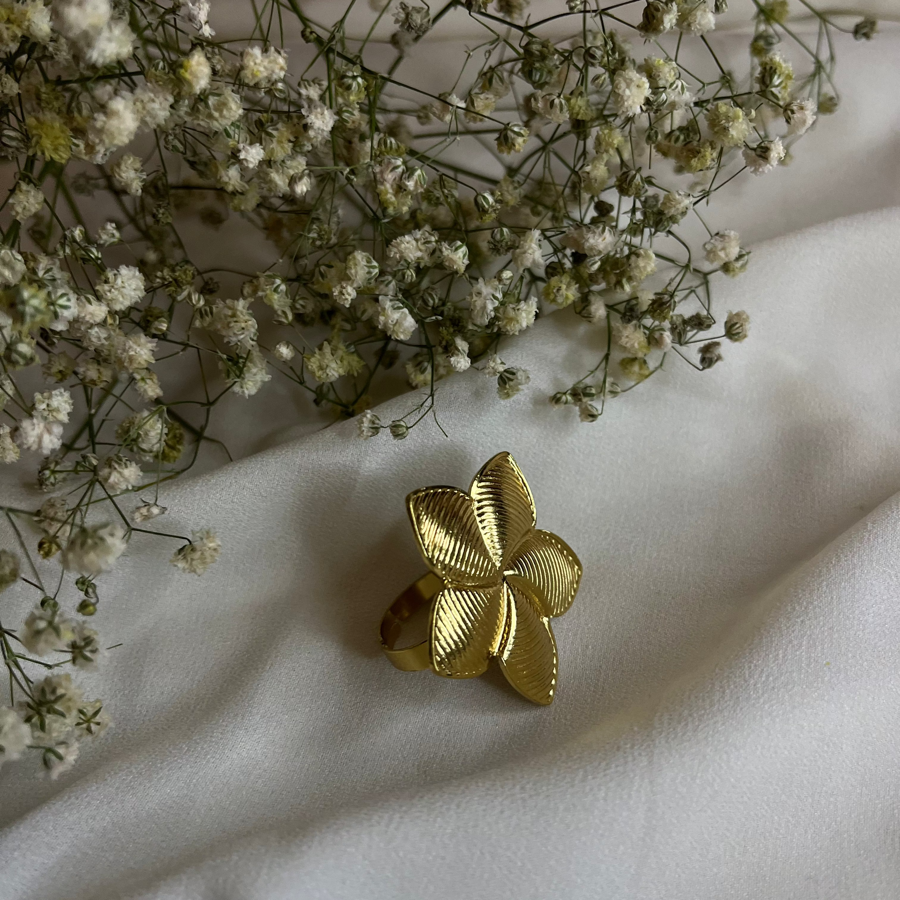 STAR RING