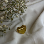SHELL SHAPED RING